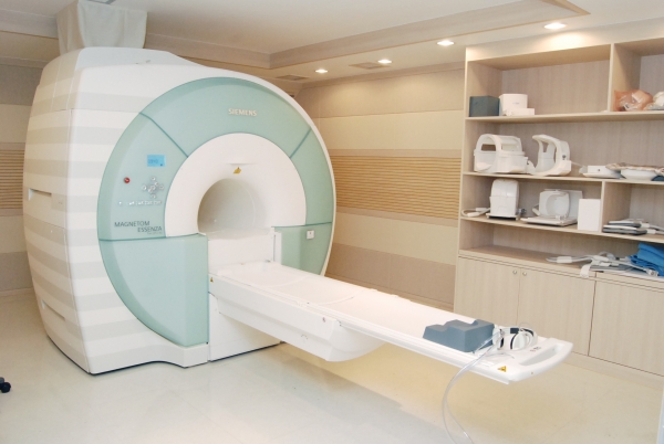 바른세상병원 MRI 장비